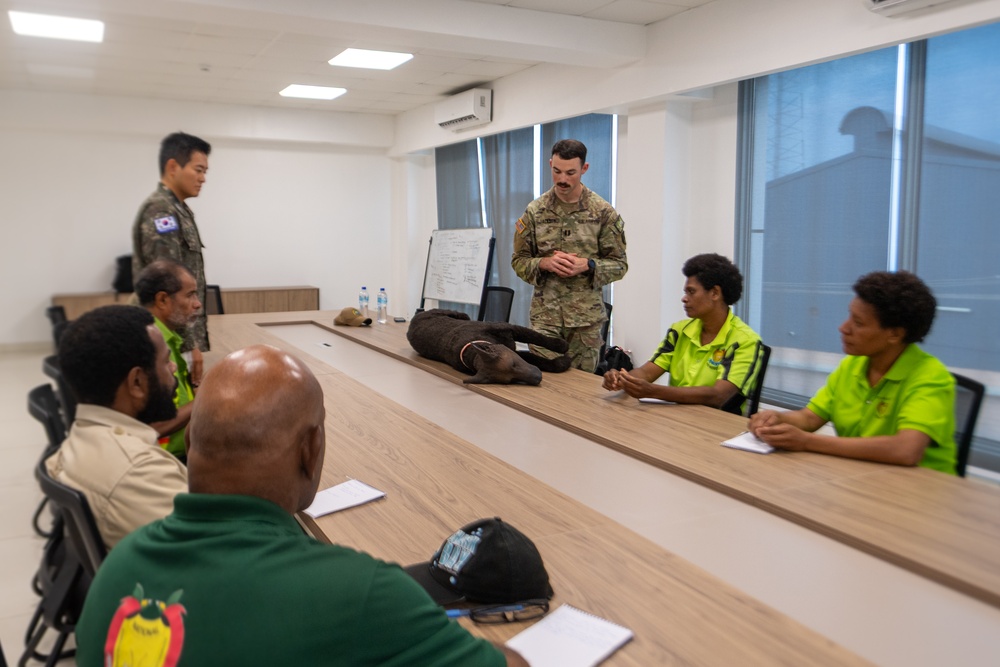 Pacific Partnership 2025 Leaders provide veterinary training in Lae, Papua New Guinea, July 2025
