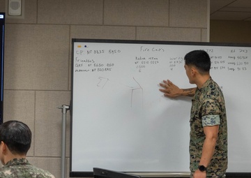 U.S. and ROK Marines strengthen ties in Joint Air Controller training