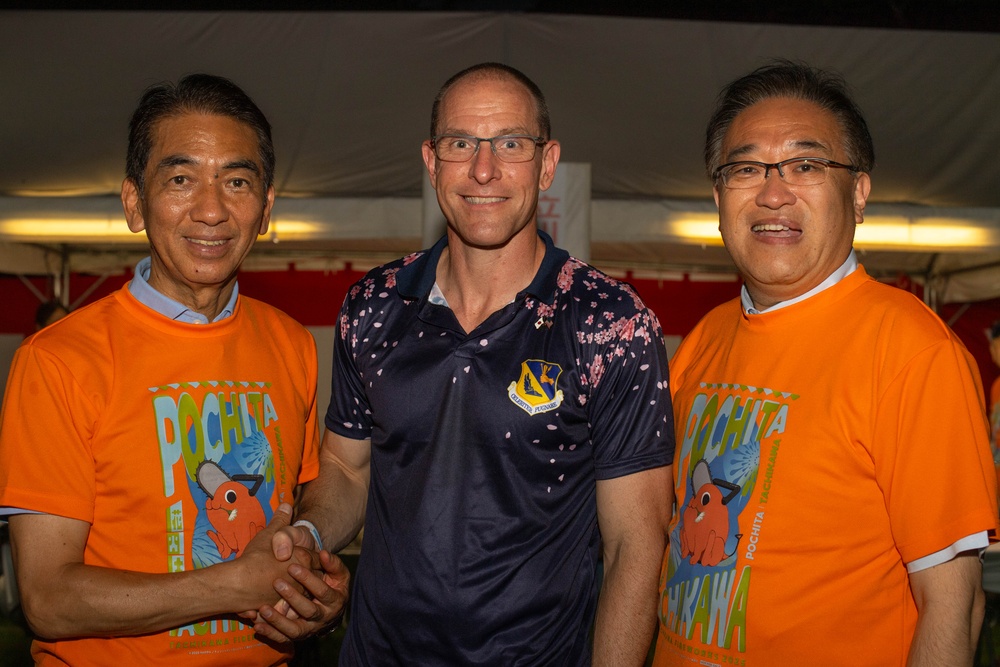 374 AW leadership celebrates the season with Tachikawa City