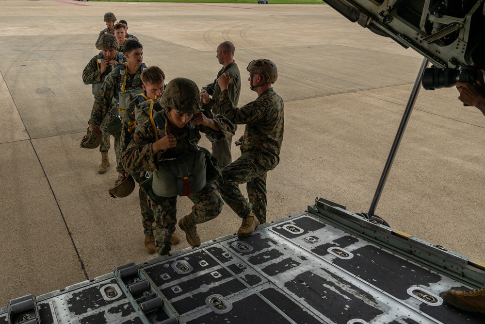 Joint Airdrop Exercise: U.S. Marines and ROK Forces Conduct Training