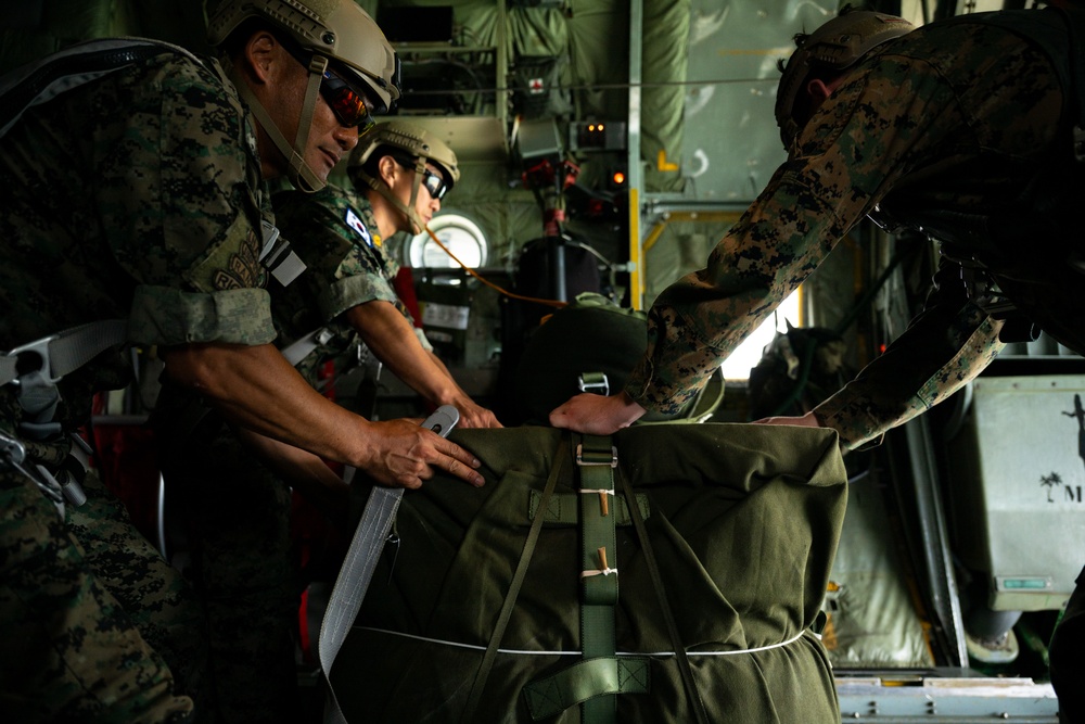Joint Airdrop Exercise: U.S. Marines and ROK Forces Conduct Training