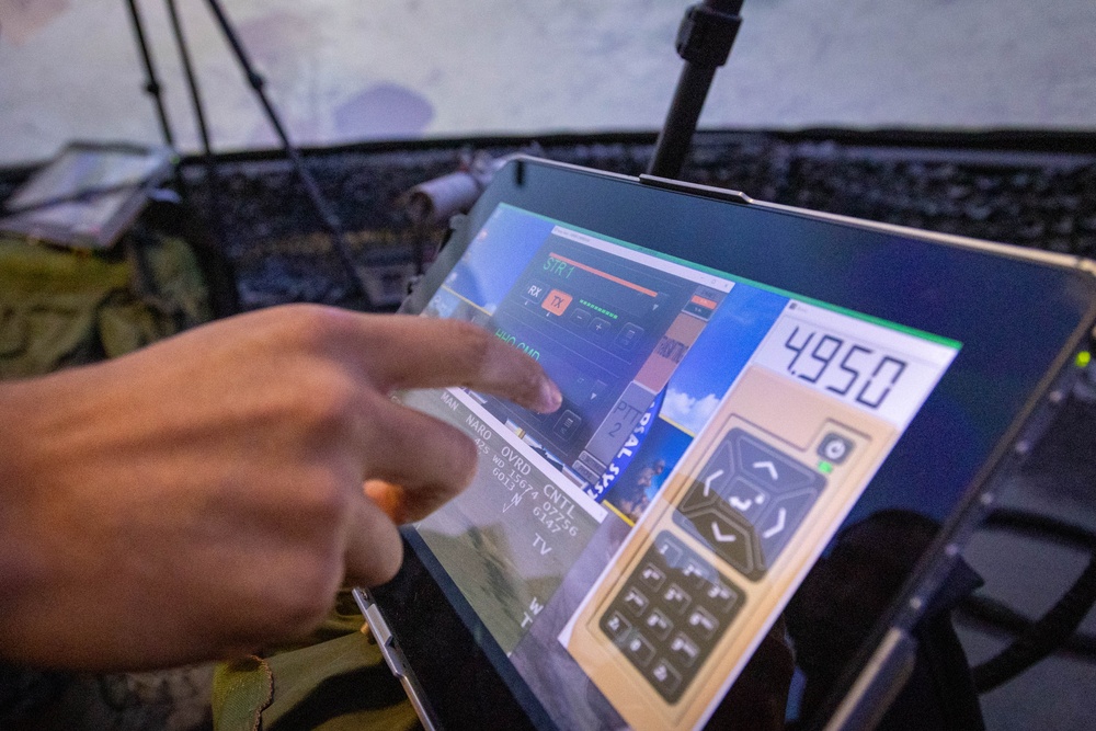 5th ANGLICO Marines conduct close air support simulation training