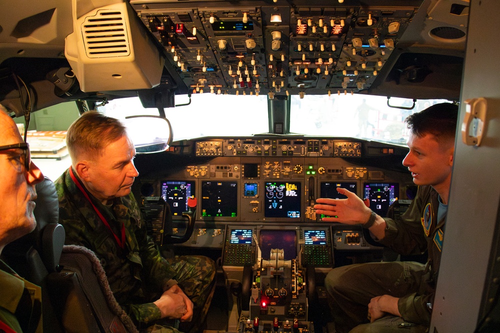 NORDEFCO Visits VP-46 at Keflavík Air Base