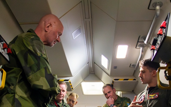 NORDEFCO Visits VP-46 at Keflavík Air Base