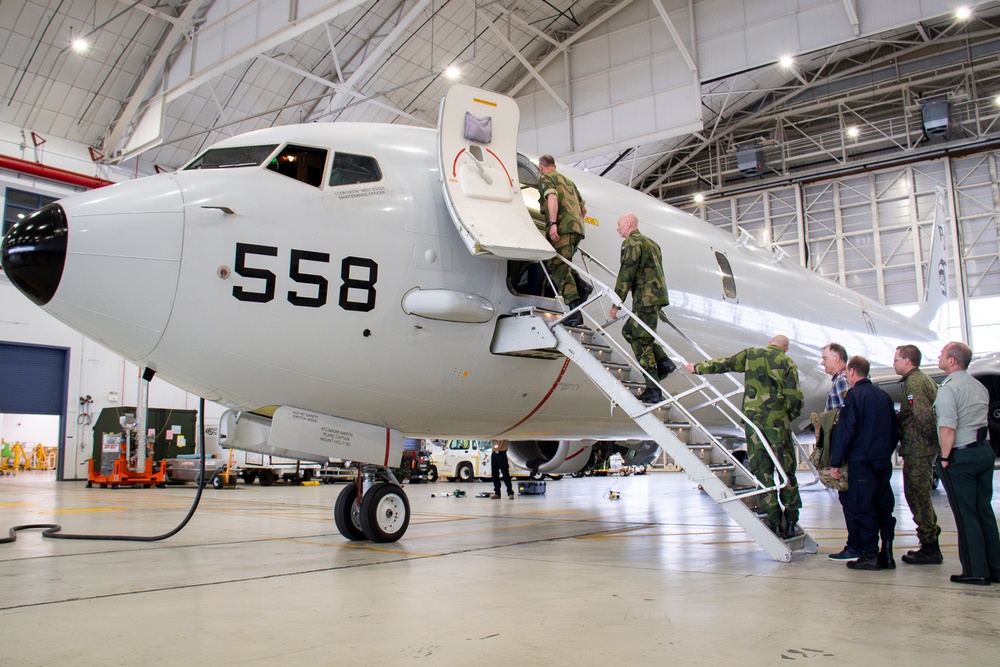 NORDEFCO Visits VP-46 at Keflavík Air Base
