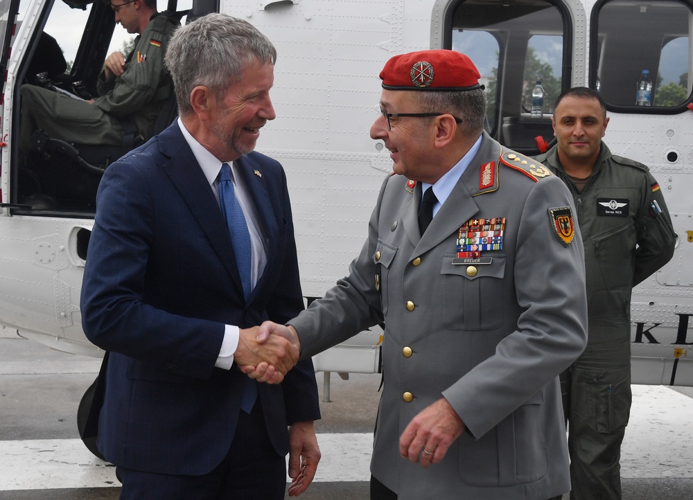 German Chief of Defence Visits the Marshall Center