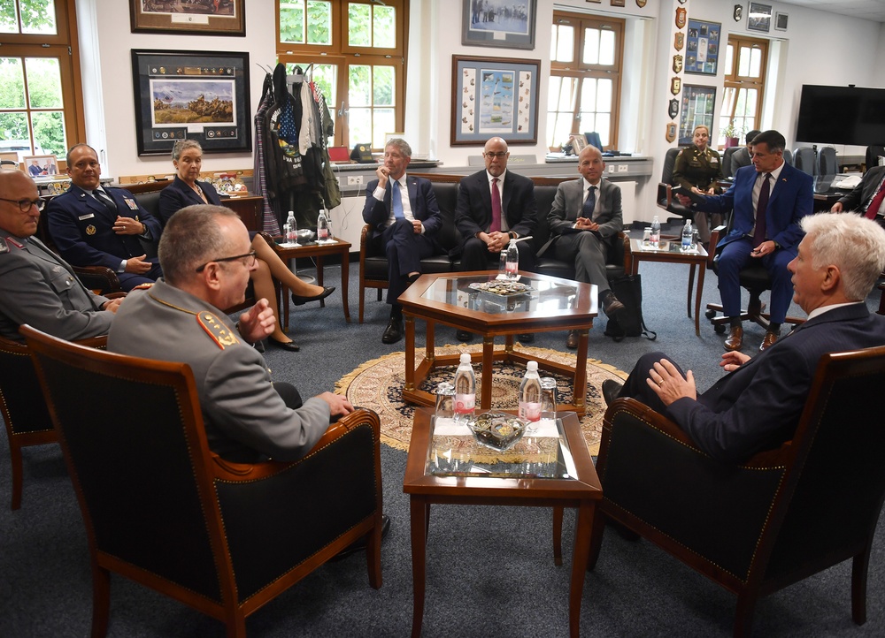 German Chief of Defence Visits the Marshall Center