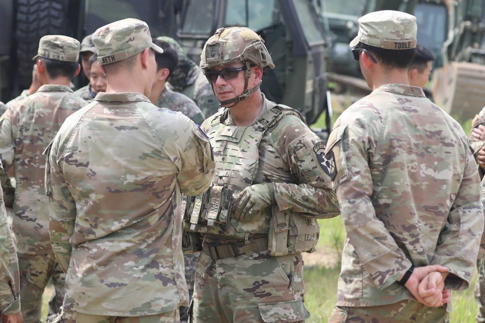 2ID’s 11th Engineer Battalion and ROK’s 5th Engineer Brigade strengthen ties in the combined Best Engineer Competition.