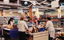 HAPPY BIRTHDAY ON AUG. 4! DeCA honors 235 years of Coast Guard service by continuing to deliver commissary benefit they’ve earned