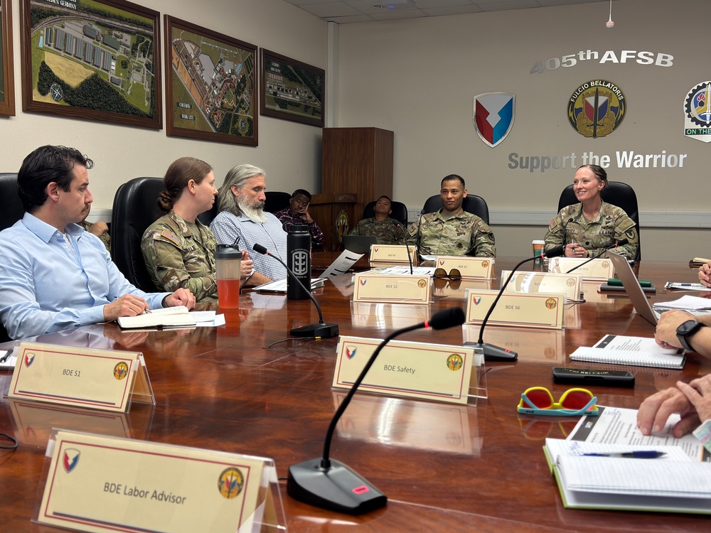 New commander of AFSBn-Poland receives brigade staff capabilities briefing