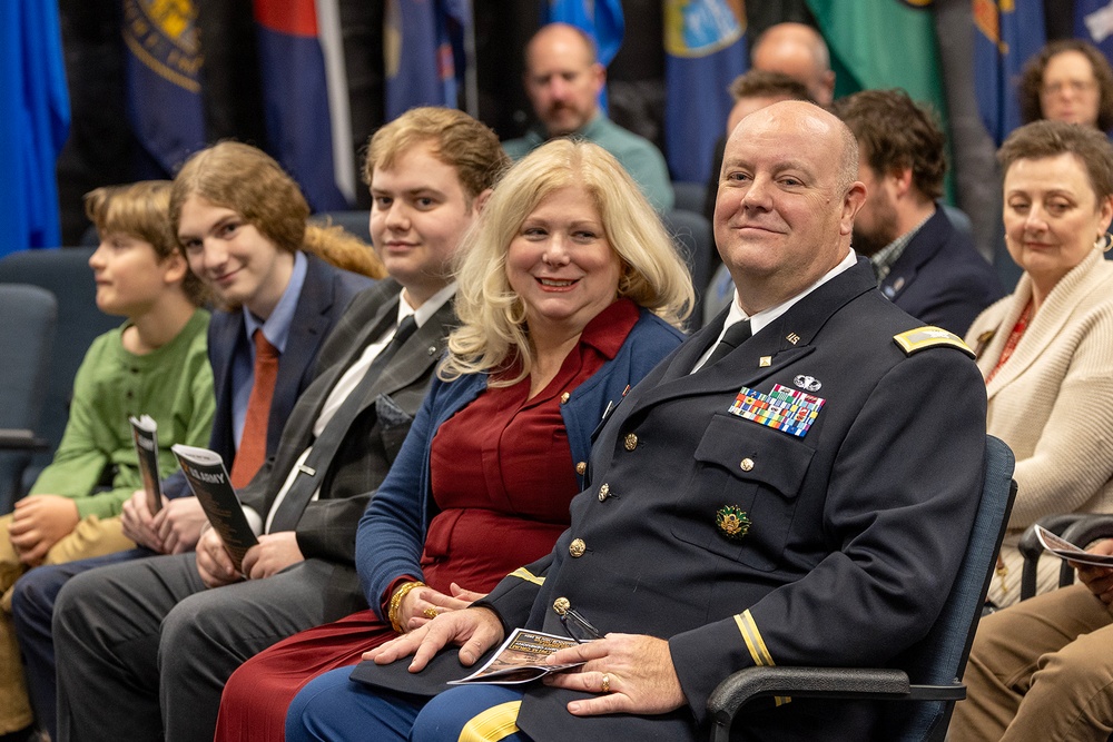Crum retires from USAFMCOM