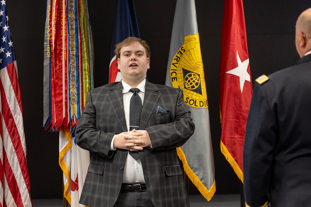 Crum retires from USAFMCOM
