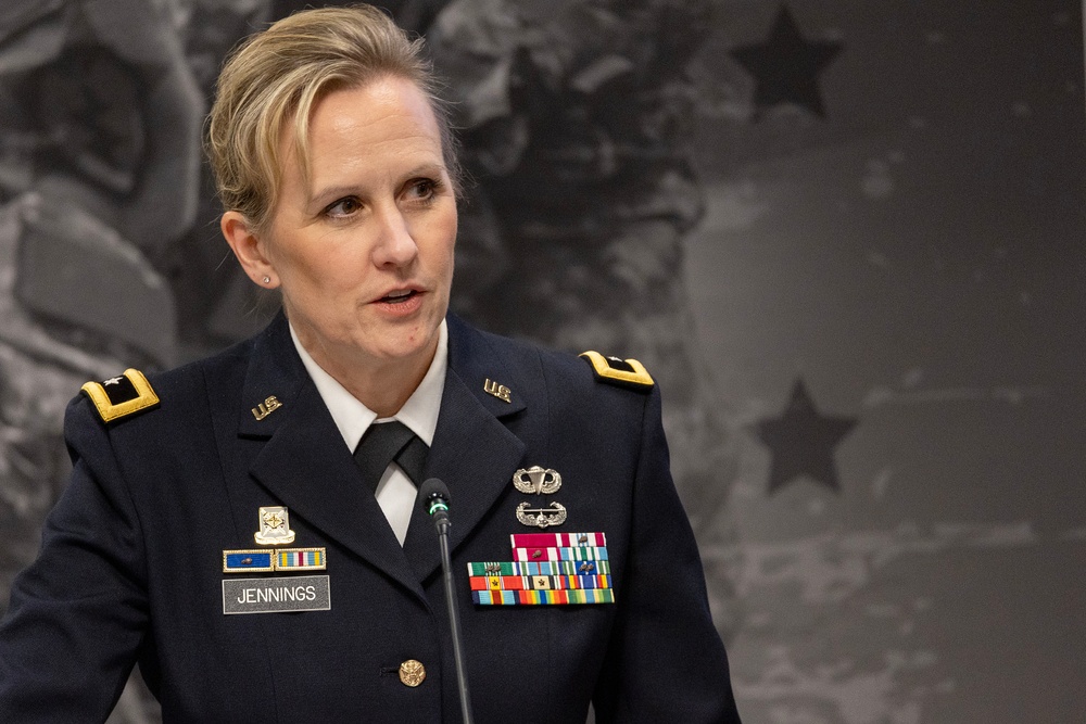 Crum retires from USAFMCOM