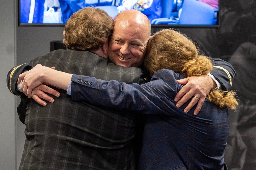Crum retires from USAFMCOM