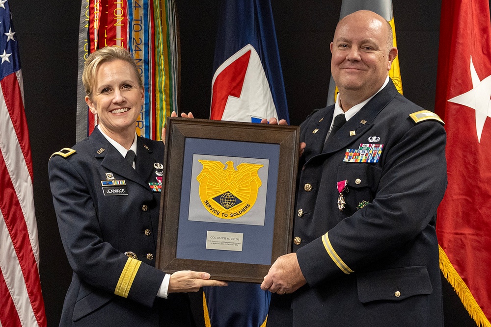 Crum retires from USAFMCOM