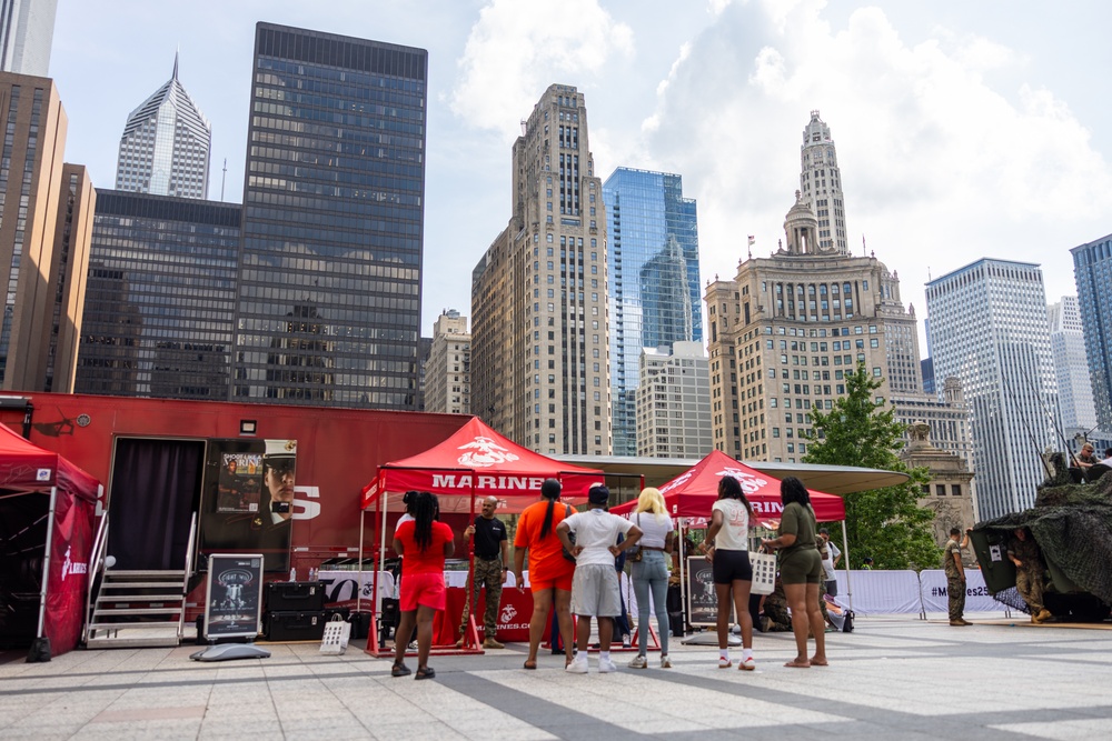 Marines 250 Chicago: Static Display