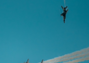 Thunderbirds Air Show Practice