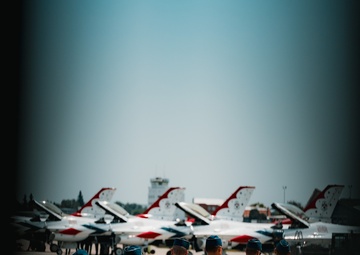 Thunderbirds Air Show Practice