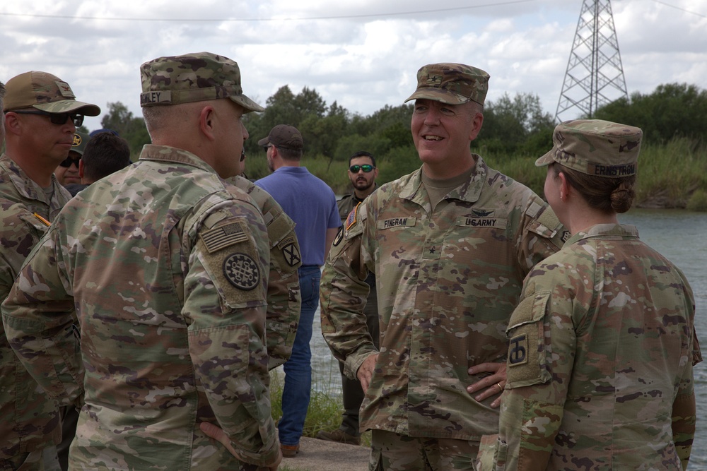JTF-SB navigates Rio Grande river