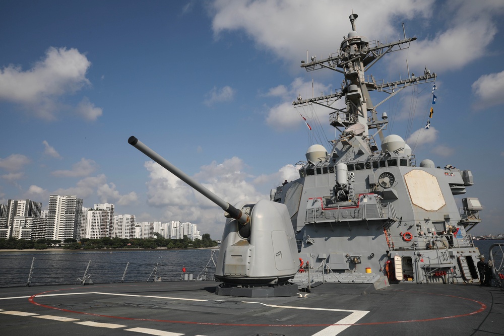 USS Milius (DDG 69) Departs Singapore