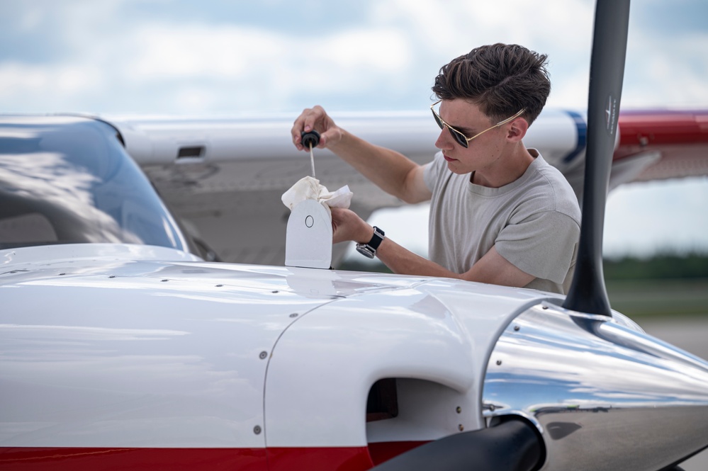 USANG F-16s train intercepts with Civil Air Patrol