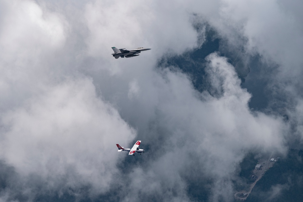 USANG F-16s train intercepts with Civil Air Patrol