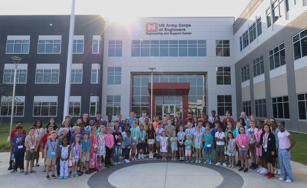 Huntsville Center STEM Day Sparks Career Interest Among Future Generation