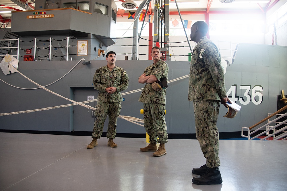 Commander, Naval Education and Training Command (NETC) Visits Surface Warfare Engineering School Command (SWESC) Great Lakes