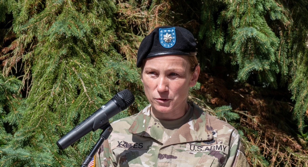 DLA Europe &amp; Africa incoming commander explores DLA Land and Maritime's mission
