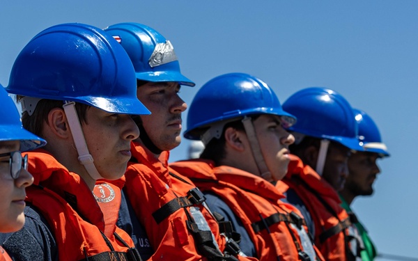 USS Mahan (DDG 72) Conducts a Replenishment-at-Sea with USNS Supply (T-AOE 6)