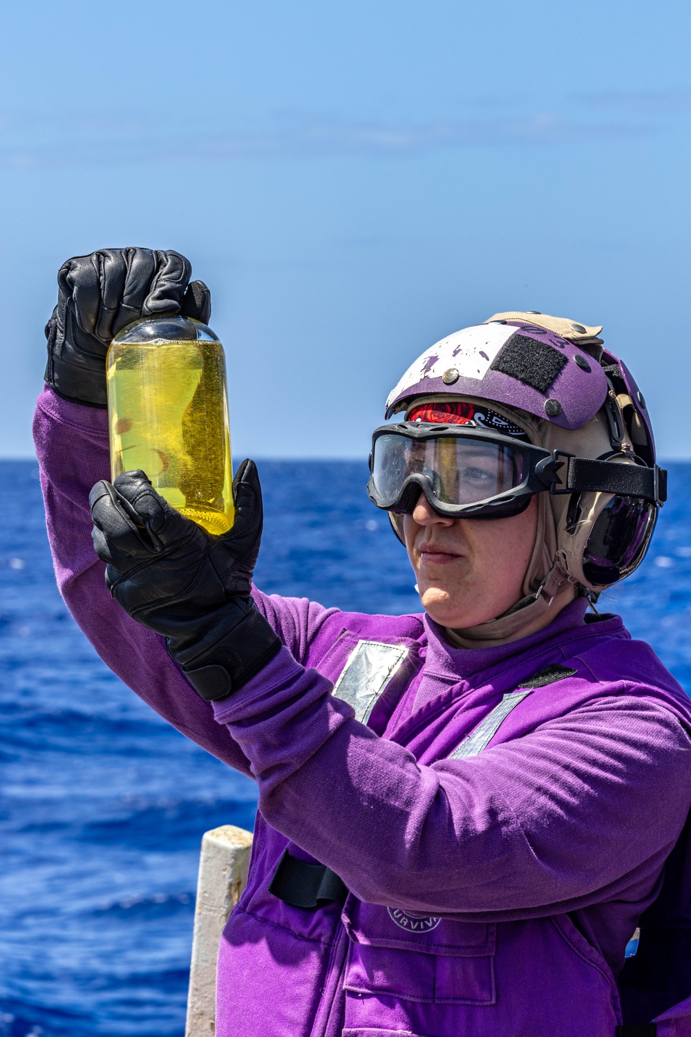 USS Mahan (DDG 72) Conducts Flight Quarters with HSC-9