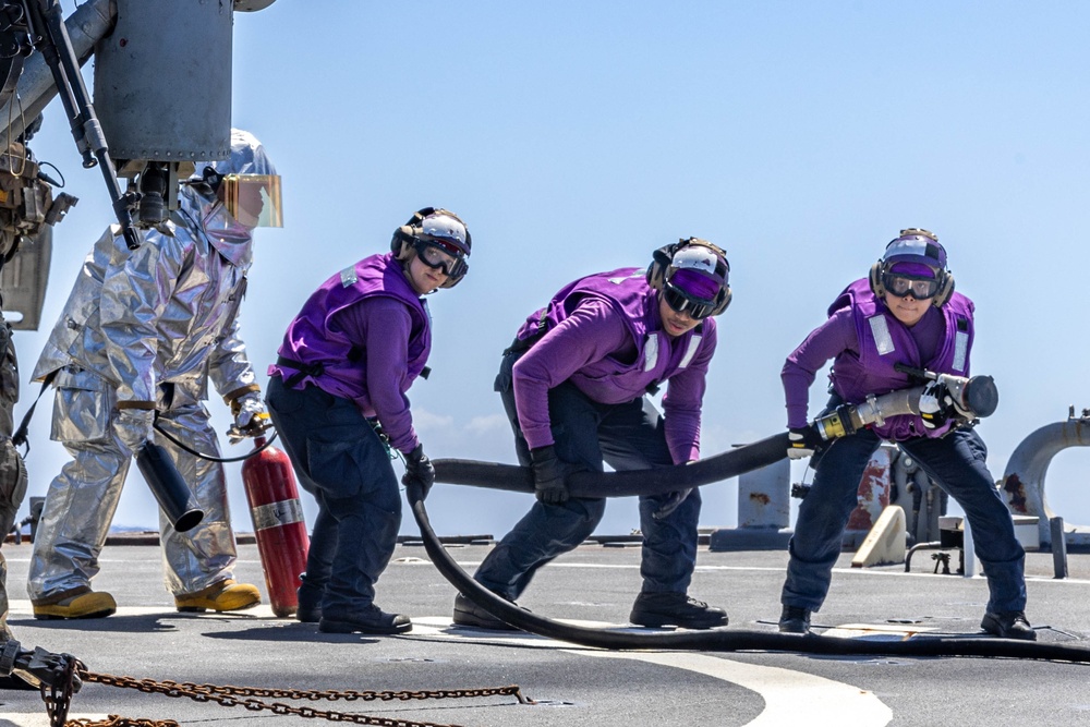 USS Mahan (DDG 72) Conducts Flight Quarters with HSC-9