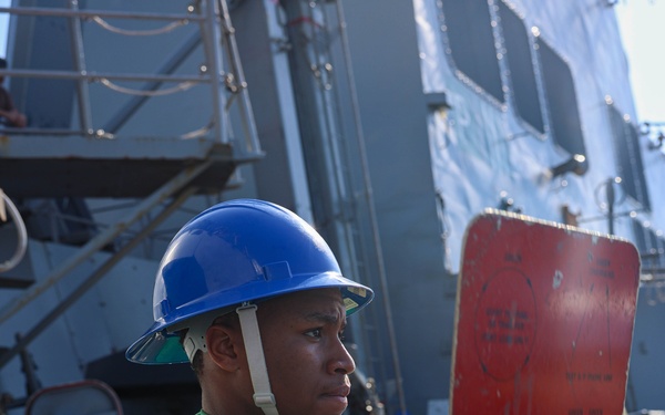 USS Mahan (DDG 72) Conducts a Replenishment-at-Sea with USNS Laramie (T-AO 203)