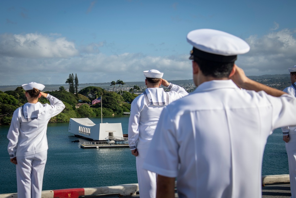 USS Carl Vinson arrives in Pearl Harbor for a scheduled port visit