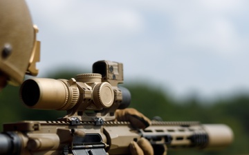 MCST Shoots With Royal Marines