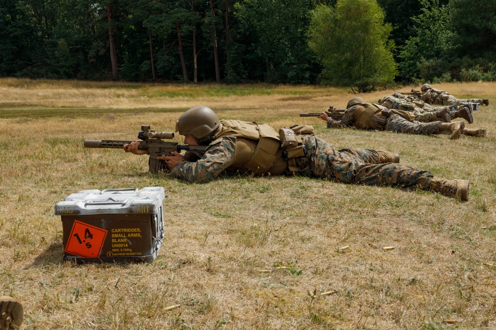 MCST Shoots With Royal Marines