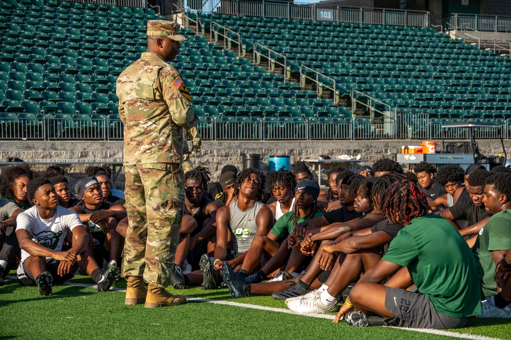 III Armored Corps Soldiers provide DeSoto High School students with an Army basic combat training experience