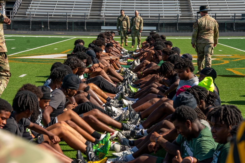 III Armored Corps Soldiers provide DeSoto High School students with an Army basic combat training experience