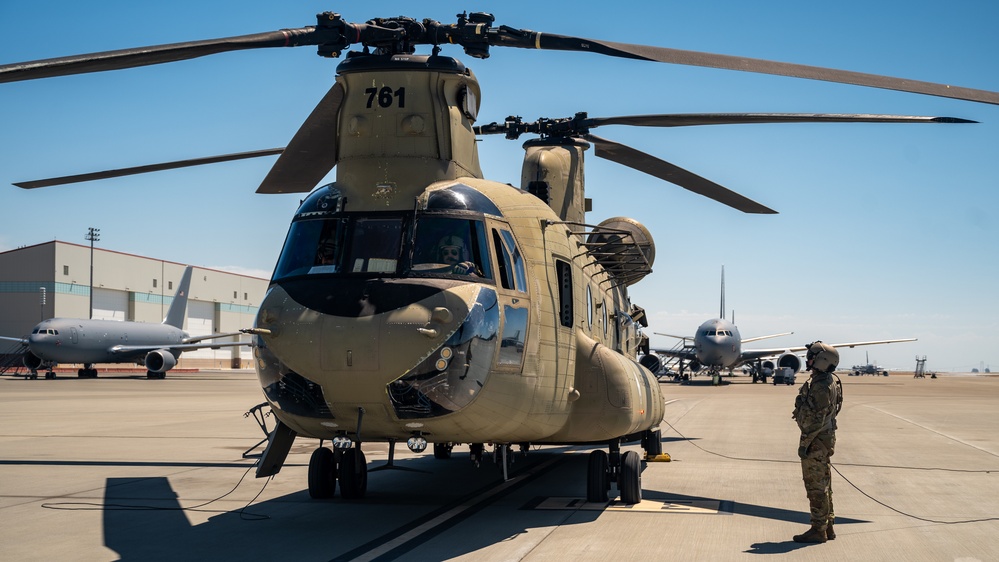 CH-47 Chinook takes part in UC25 at Travis AFB