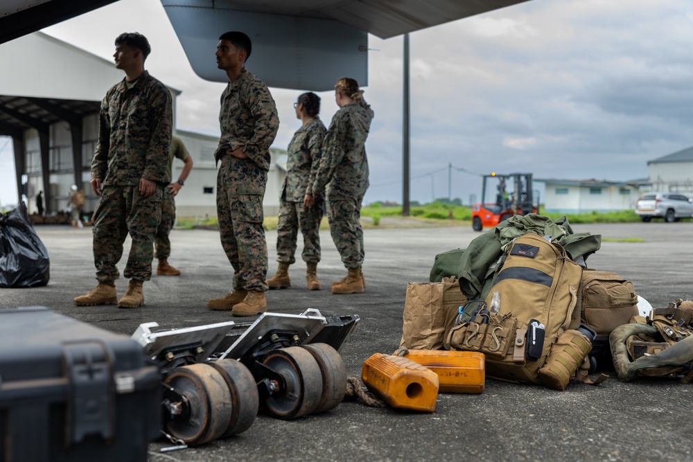 MRF-D assists with urgent lifesaving support to the Philippines