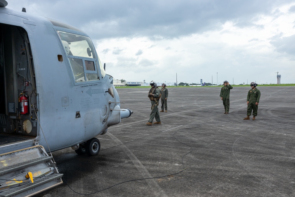 MRF-D assists with urgent lifesaving support to the Philippines