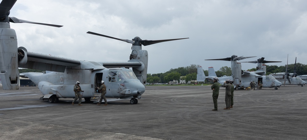 MRF-D assists with urgent lifesaving support to the Philippines