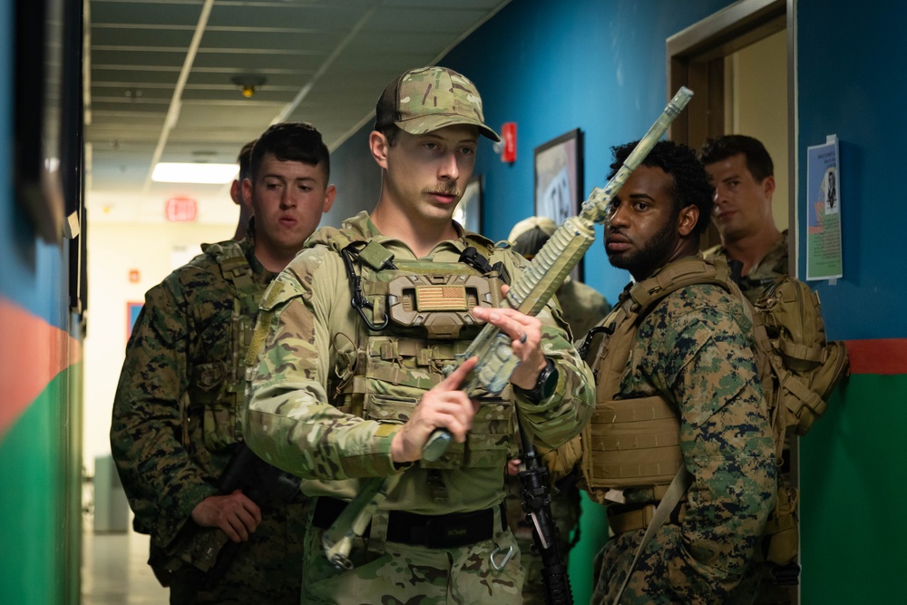U.S. service members conduct close-quarters battle training