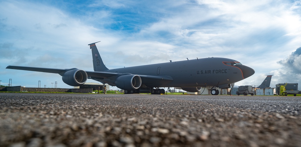 909th ARS fuels Rocketeers over the Pacific