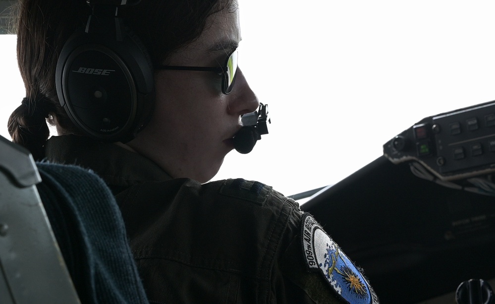909th ARS fuels Rocketeers over the Pacific