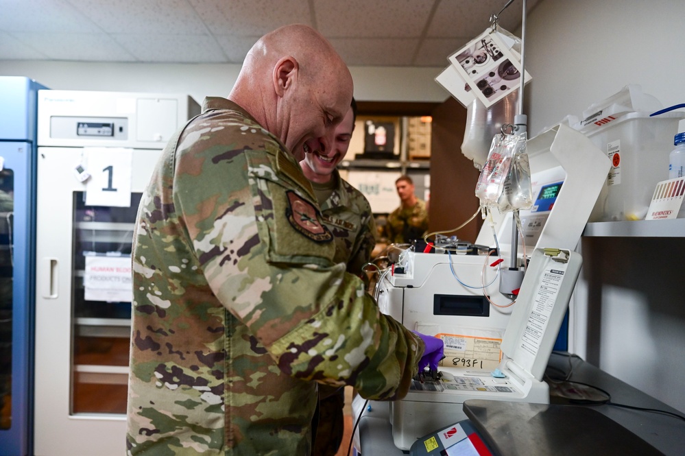 Seventh Air Force command chief visits the Wolf Pack