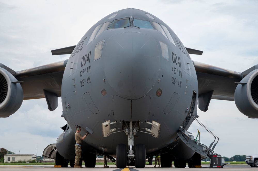 14th Airlift Squadron Sharpens Skills During Night Ops Training