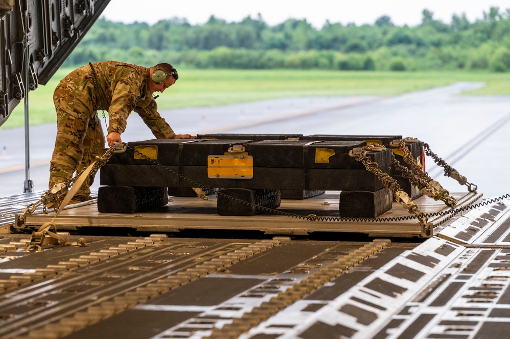 14th Airlift Squadron Sharpens Skills During Night Ops Training