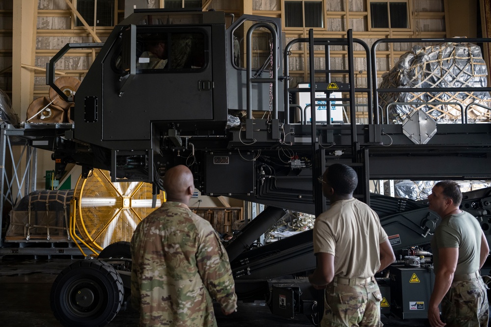 Halvorsen 25k Cargo Loader Mobile Training Team