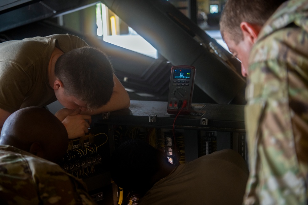 Halvorsen 25k Cargo Loader Mobile Training Team